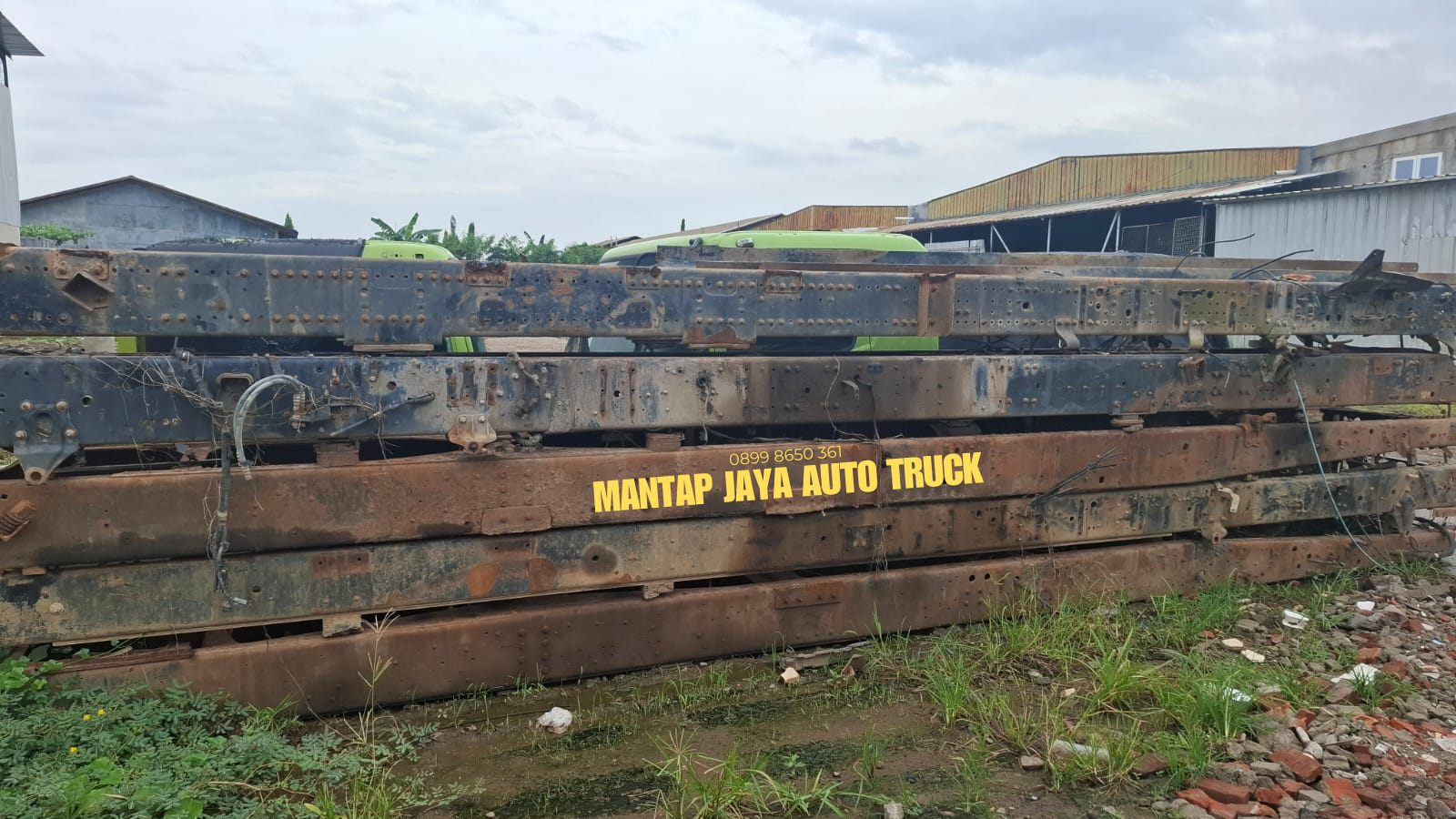 sasis truk bekas isuzu
